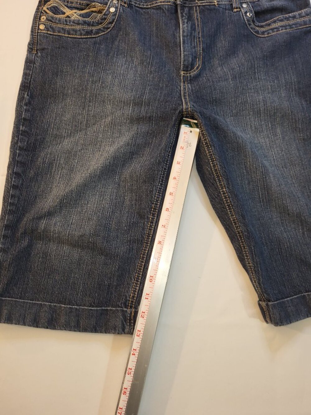 Urban Star Denim Jean Shorts Women’s Size 14 Blue Wash Stretch Casual Summer - Picture 3 of 7